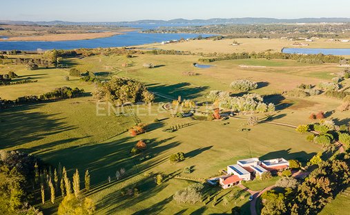 Country House in Laguna de los Cisnes-Lomas del Sauce, Maldonado Department, Uruguay 1