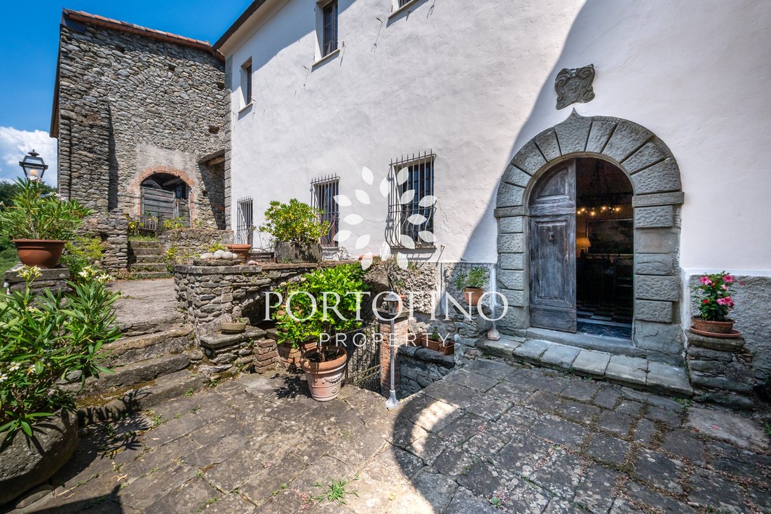 Palazzo del Poderetto: A Malaspina Castle’s Timeless Legacy in Tuscany’s Wild Heart