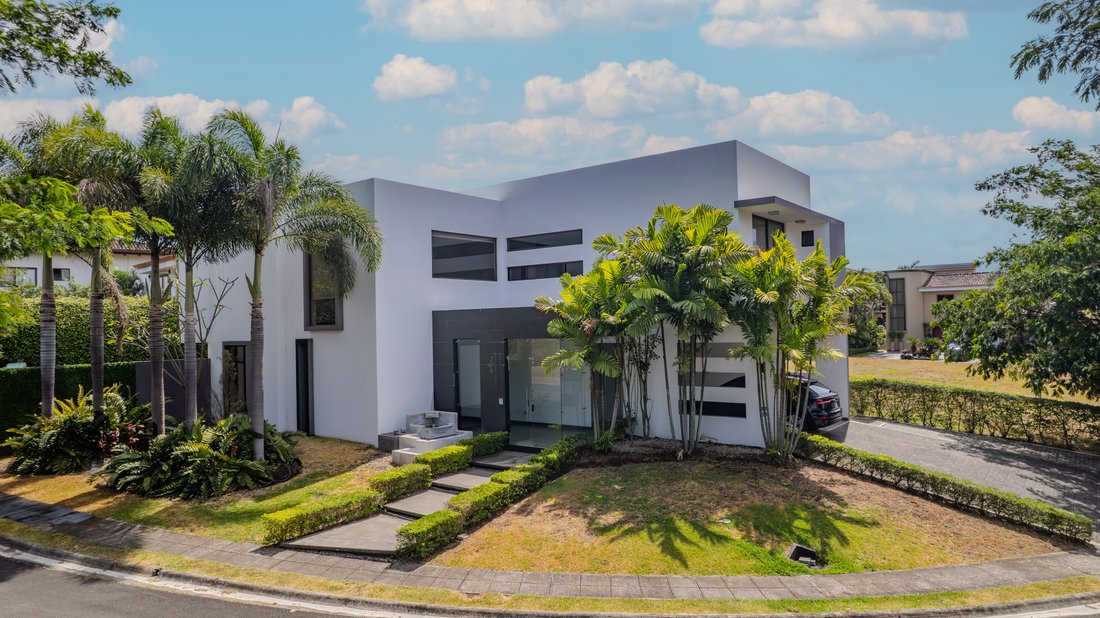House in Santa Ana, San José Province, Costa Rica 1 - 15400931