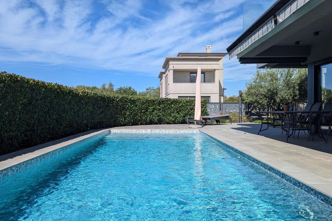 Villa in Porec, Istria County, Croatia 3 - 15401504