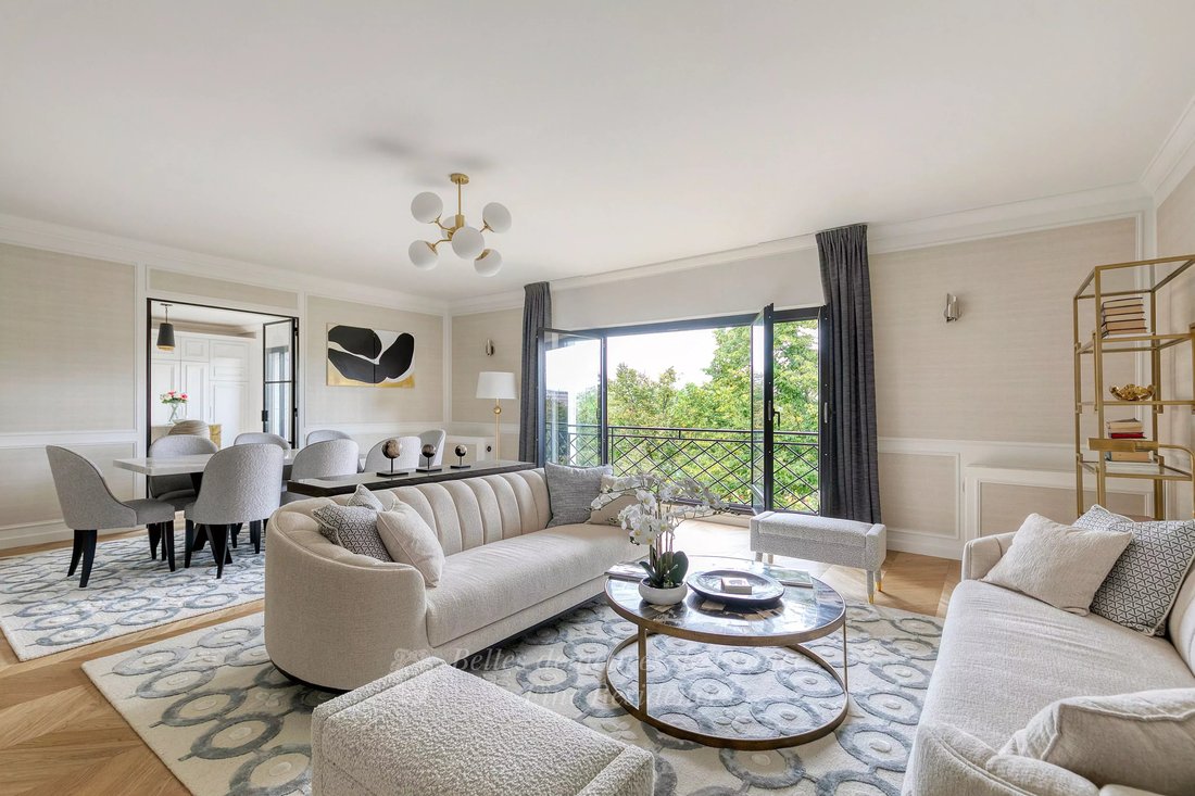 Apartment in Gros Caillou, Paris 7e Arrondissement, Paris 1 - 15399886