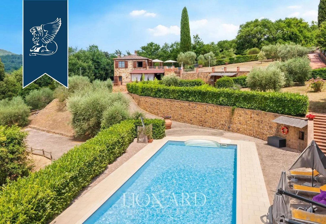 Villa in Trequanda, Tuscany, Italy 2 - 14672848