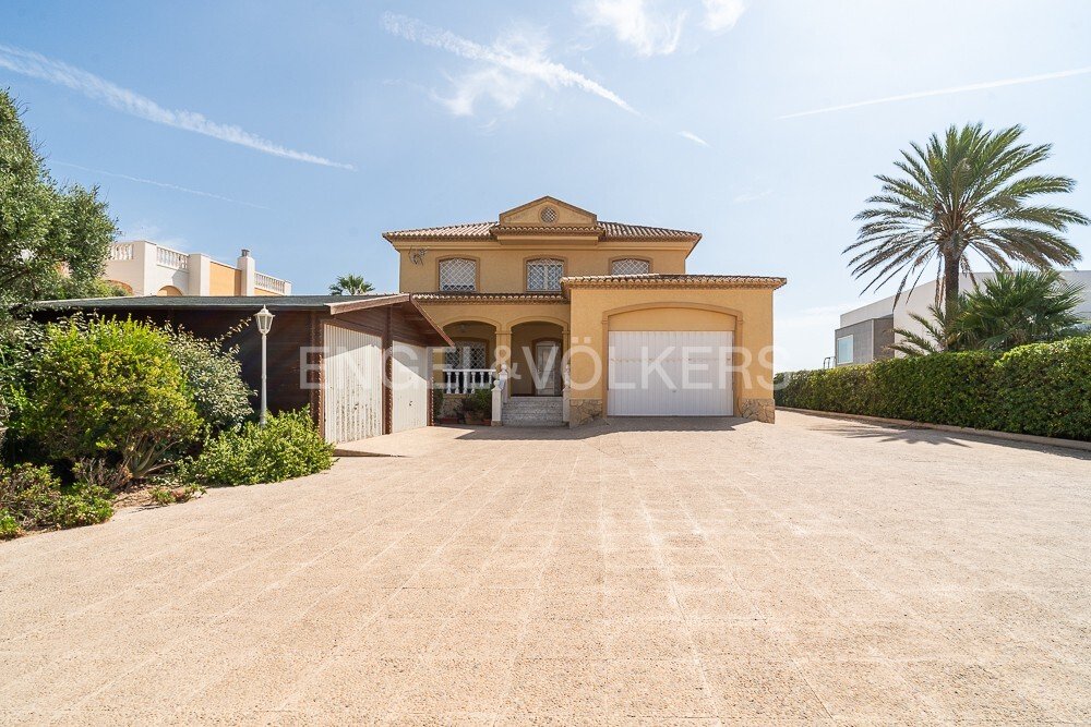 Villa in Cullera, Valencian Community, Spain 2 - 14909894