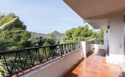 House in Gilet, Valencian Community, Spain 1