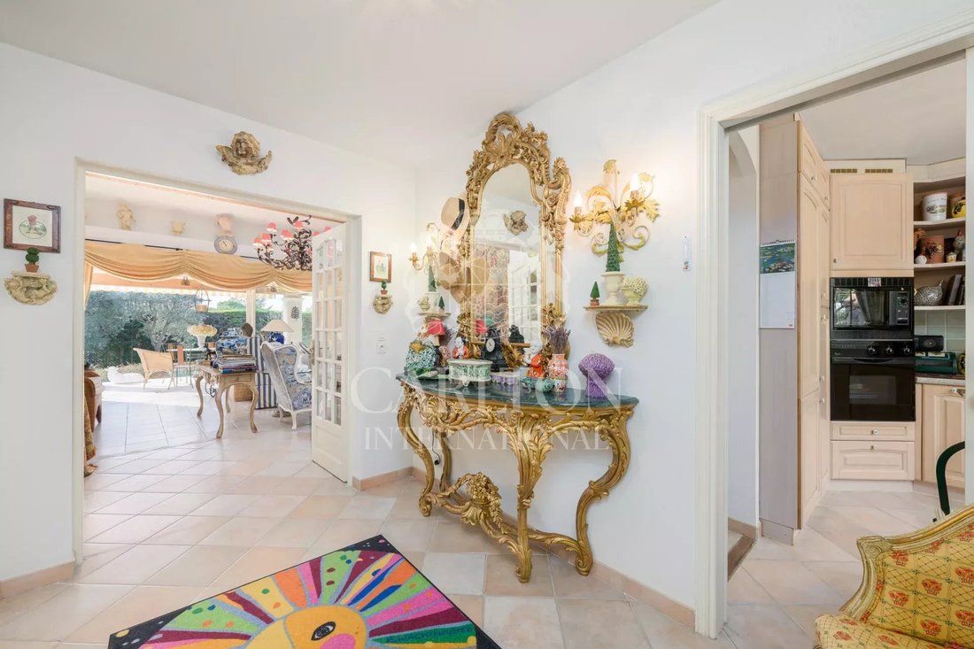 House in Mougins, Provence-Alpes-Côte d'Azur, France 4 - 15399939