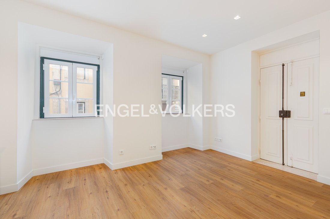 Apartment in Santo Antonio, Lisbon, Portugal 2 - 15402231