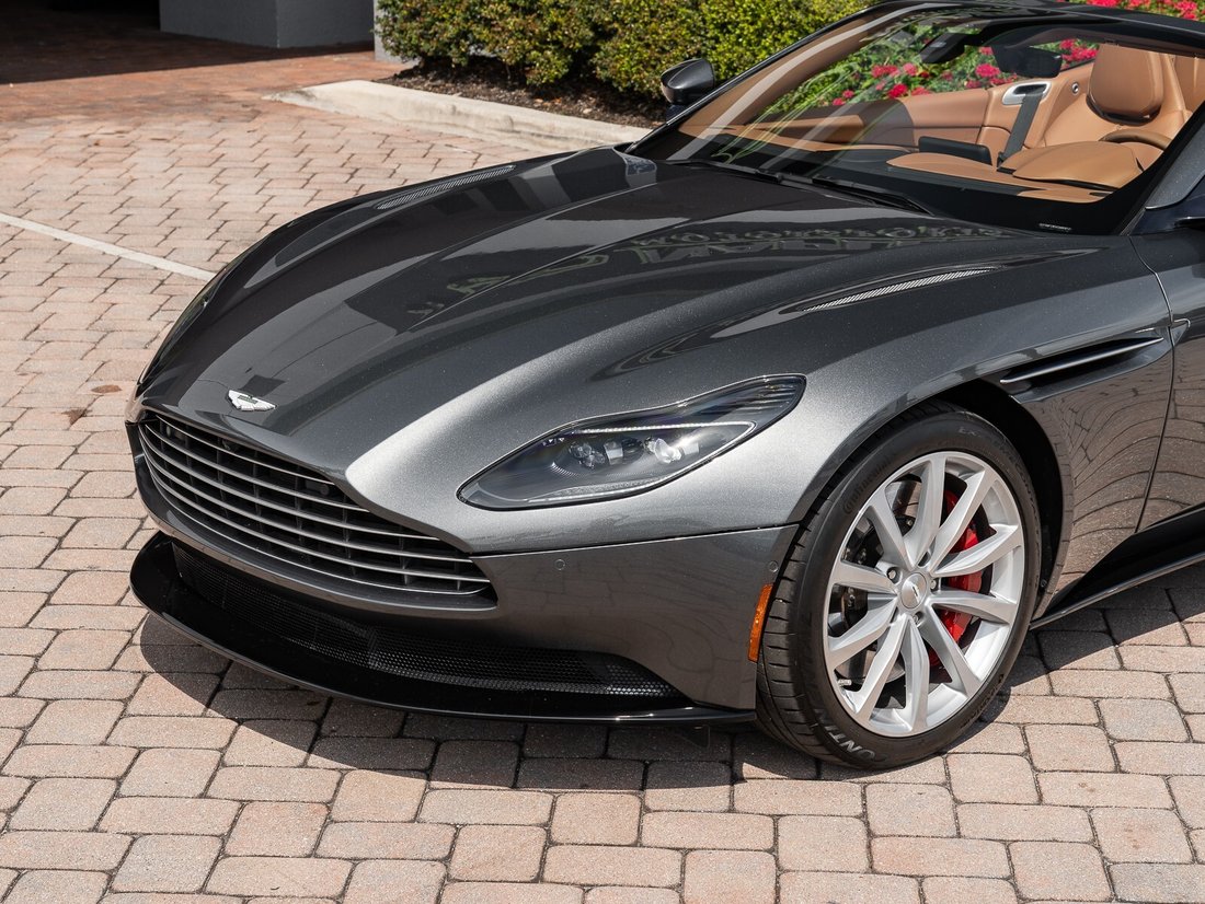 Cabriolet in Naples, FL 5 - 15380423