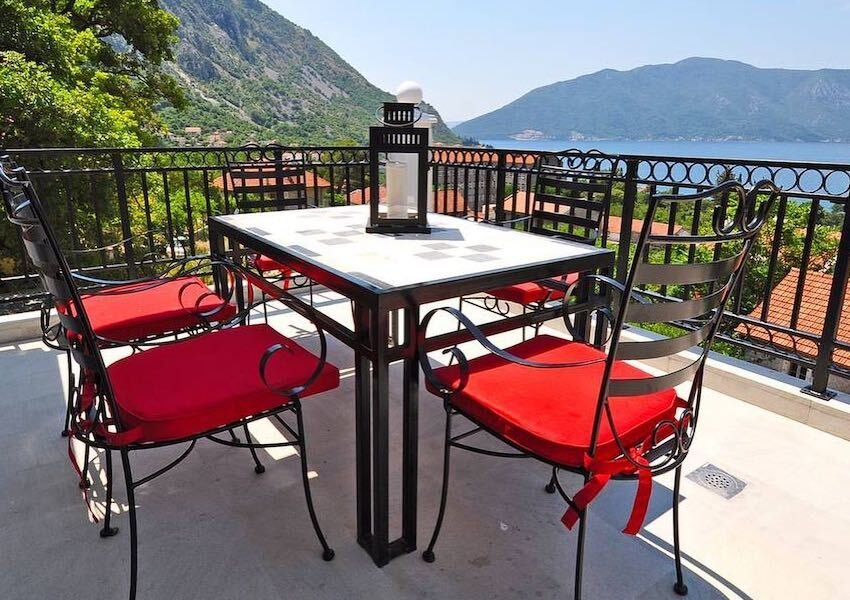 Apartment in Kotor, Kotor Municipality, Montenegro 2 - 15400022