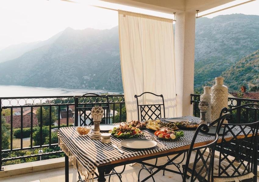 Apartment in Kotor, Kotor Municipality, Montenegro 1 - 15400022