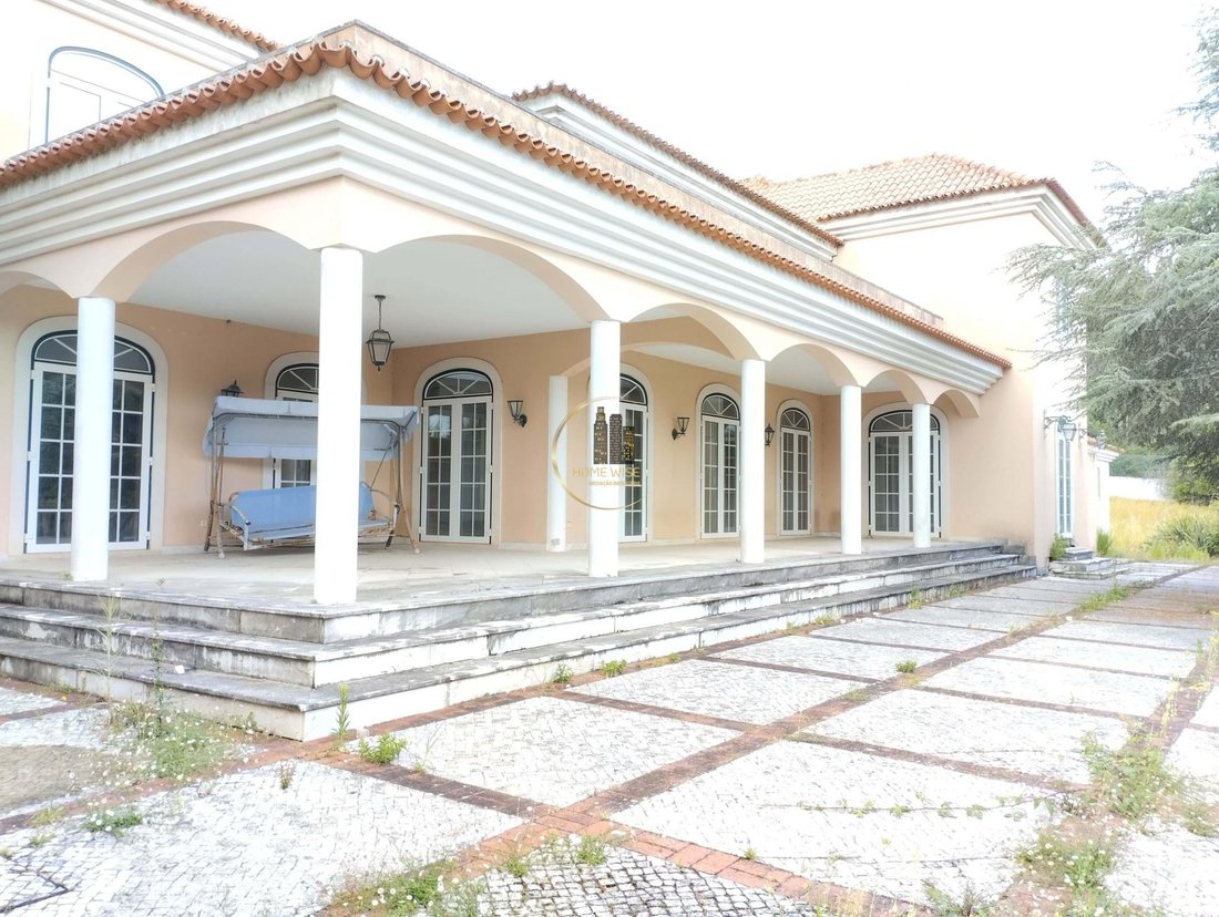 Villa in Belas, Lisbon, Portugal 1 - 15402450