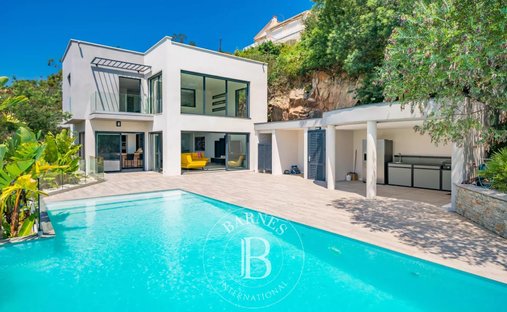 Villa in Le Grand Duc-Minelle, Mandelieu-la-Napoule, France 1