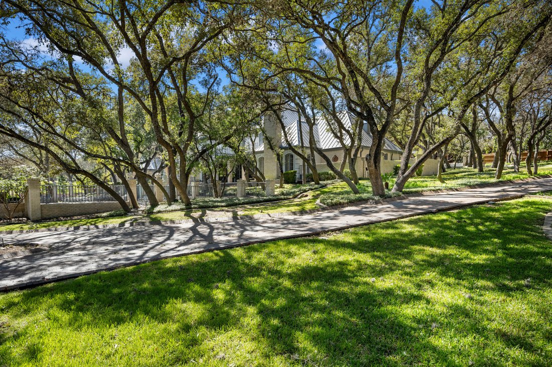 House in San Antonio, Texas, United States 3 - 15399759