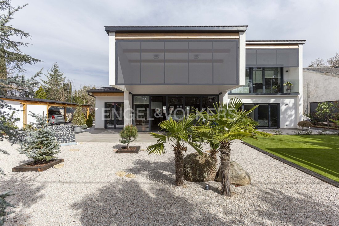 Townhouse in Valdemorillo, Community of Madrid, Spain 3 - 14286597