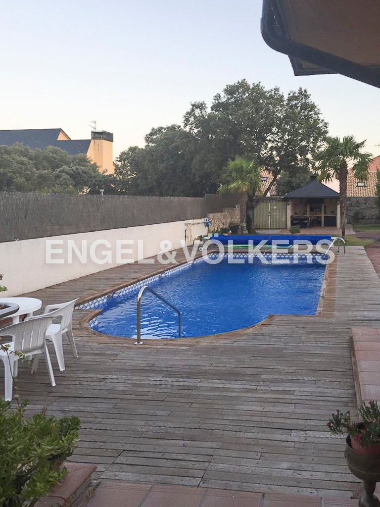Townhouse in Alpedrete, Community of Madrid, Spain 4 - 13132188