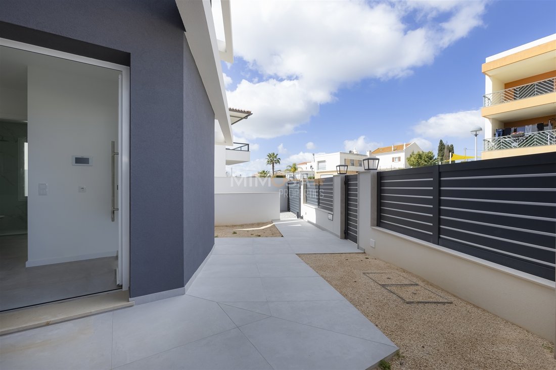 House in Mexilhoeira Grande, Algarve, Portugal 4 - 15377169