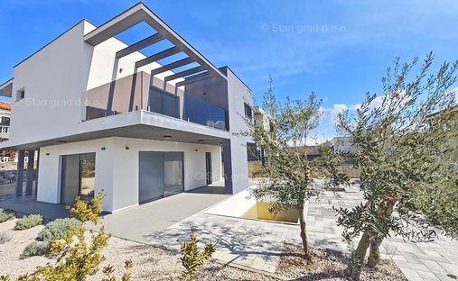 House in Krk, Primorje-Gorski Kotar County, Croatia 1