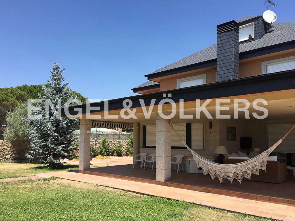 Townhouse in Alpedrete, Community of Madrid, Spain 2 - 13132188