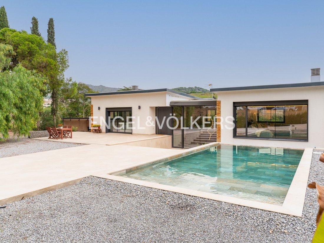 House in Tiana, Catalonia, Spain 2 - 14822553