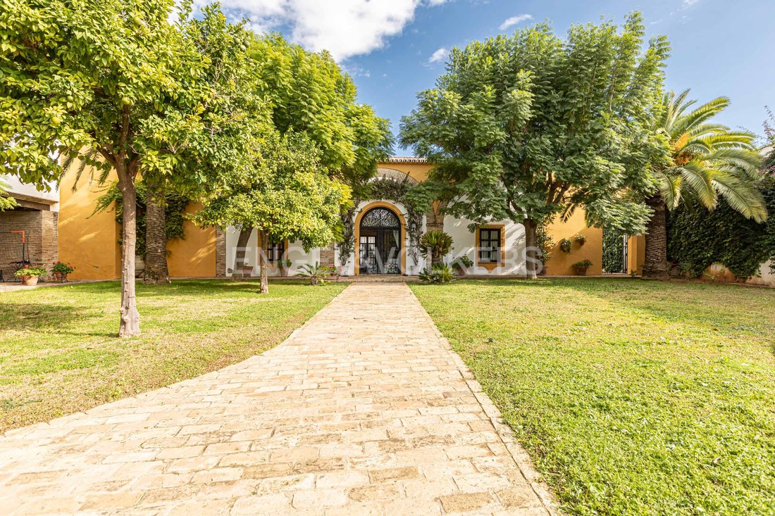 House in Umbrete, Andalusia, Spain 1 - 14940873