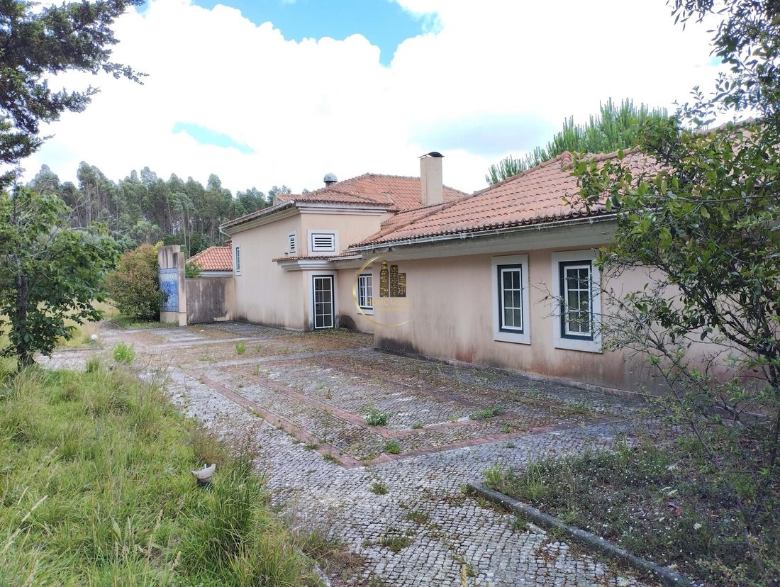 Villa in Belas, Lisbon, Portugal 2 - 15402450