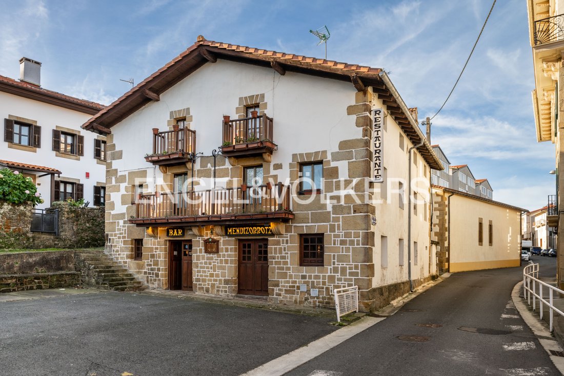 House in Mendebaldea, Donostia-San Sebastian, Spain 1 - 15094525