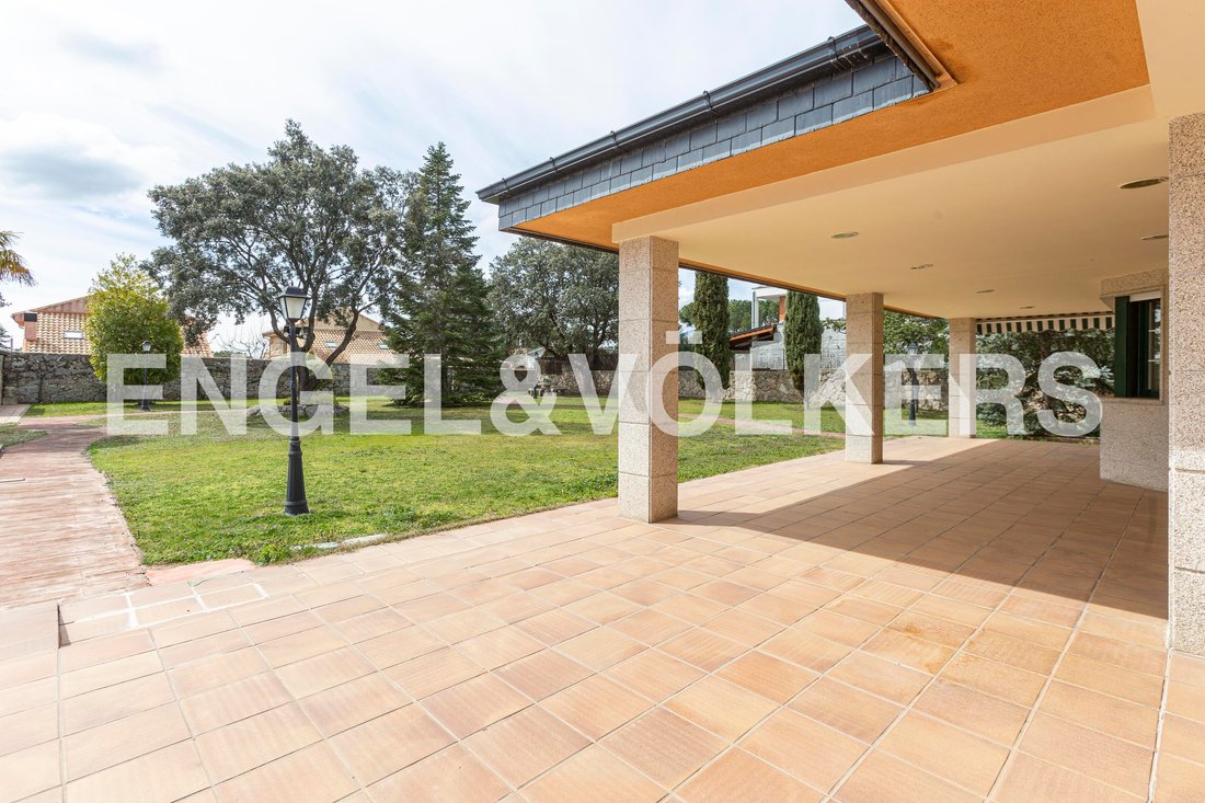 Townhouse in Alpedrete, Community of Madrid, Spain 5 - 13132188