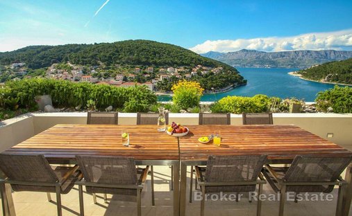 Villa in Supetar, Split-Dalmatia County, Croatia 1