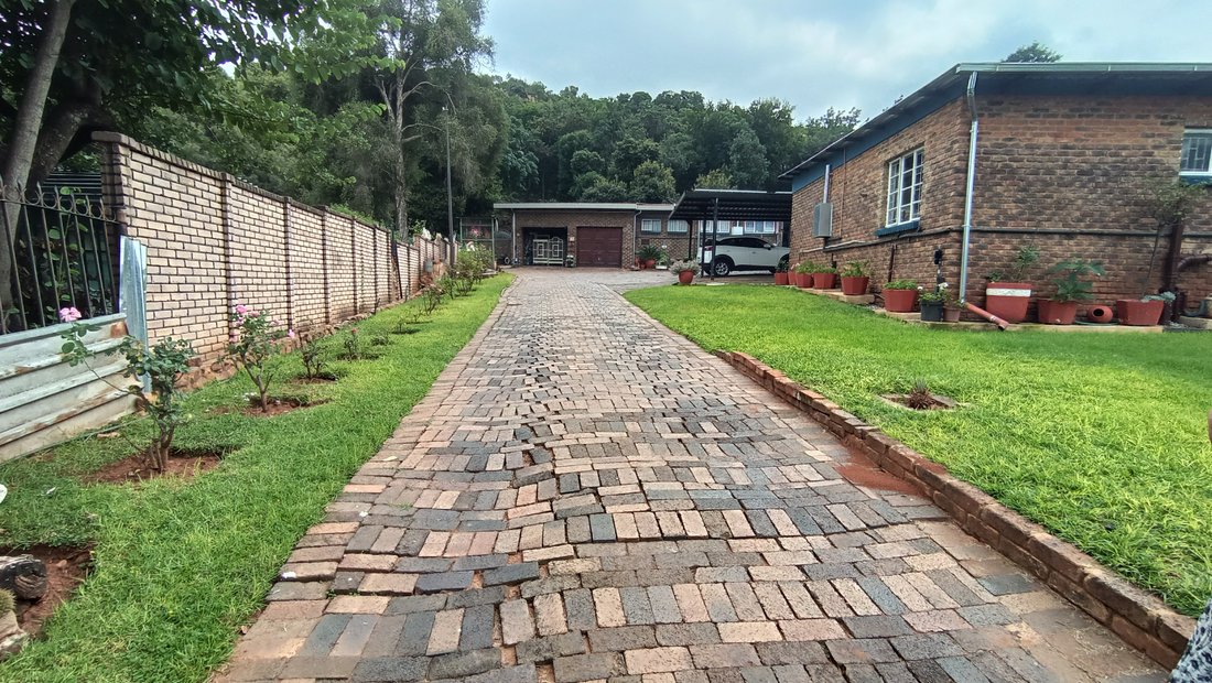 Country House in Murrayfield, Gauteng, South Africa 4 - 15403845