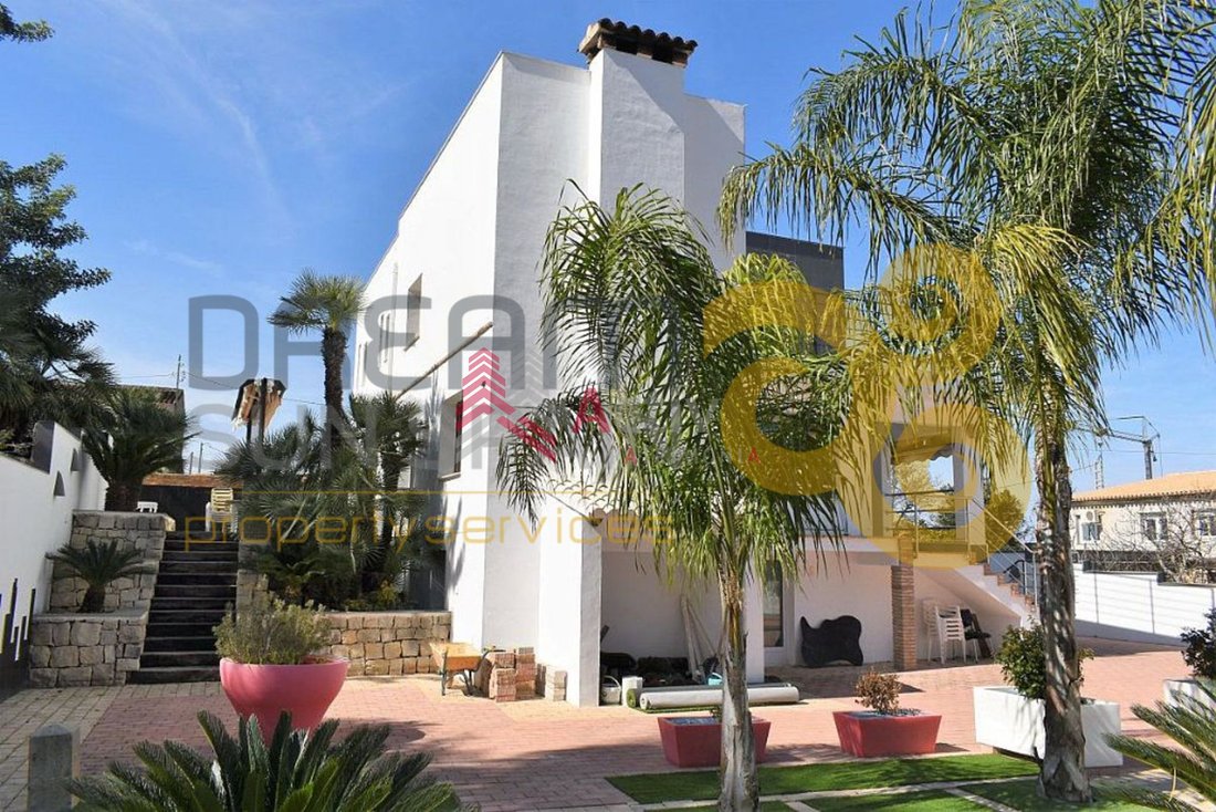 Villa in France 2 - 15403836