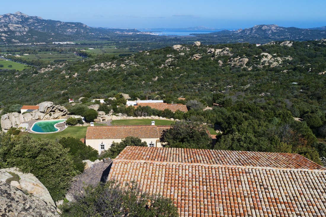 House in San Pantaleo, Olbia, Italy 4 - 15402812