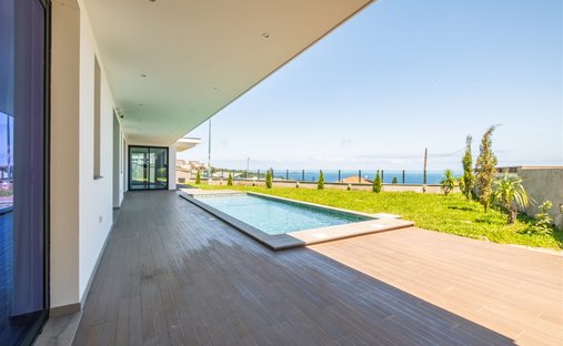 House in Agua de Pena, Madeira, Portugal 1
