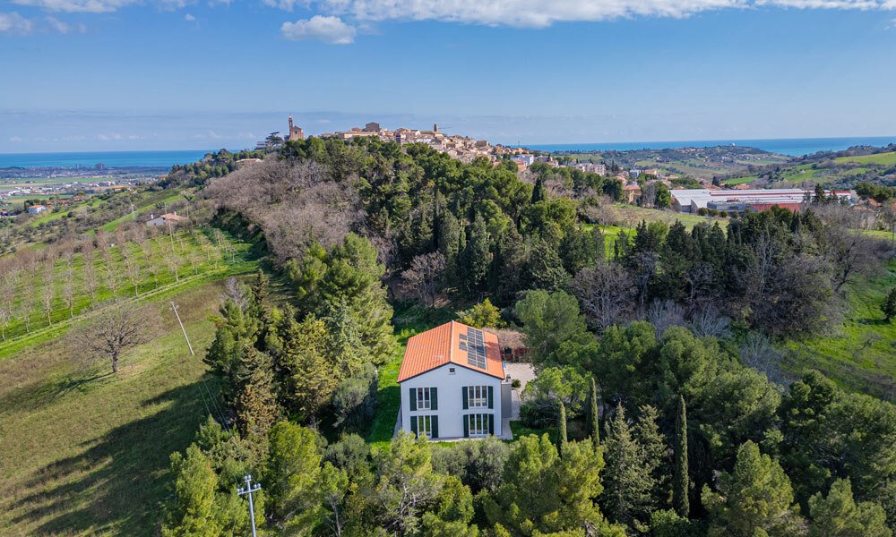 Villa in Potenza Picena, Marche, Italy 2 - 15404415