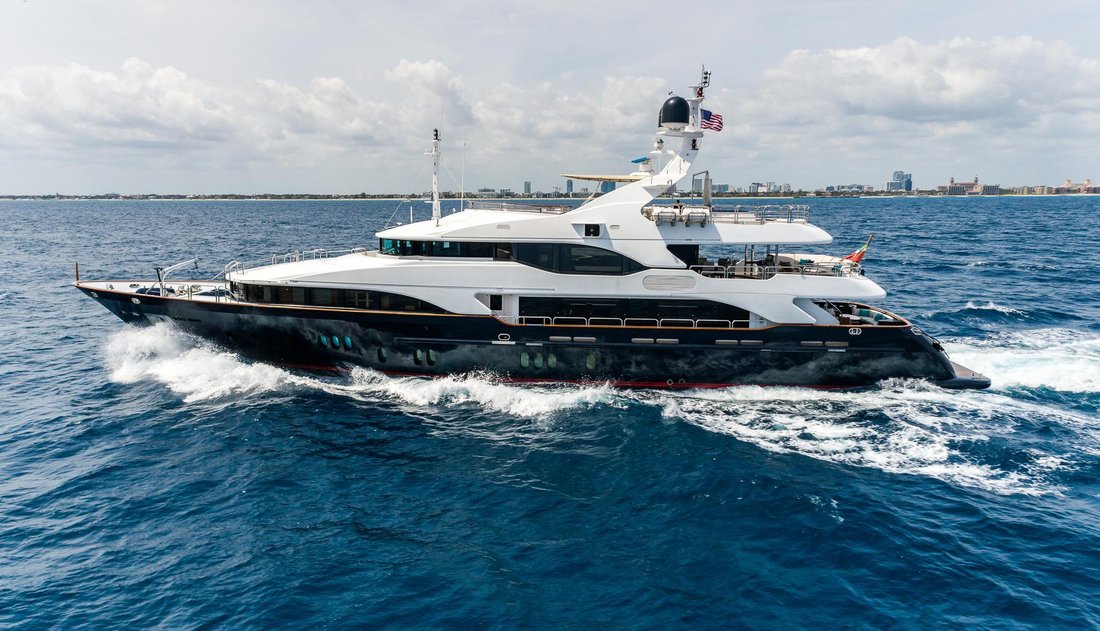 Motor Yacht in Sint Maarten (Dutch part) 4 - 15161941