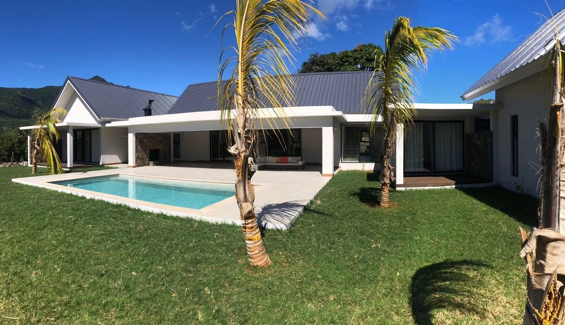 Villa in Mauritius, Rivière Noire District, Mauritius 2 - 15405231