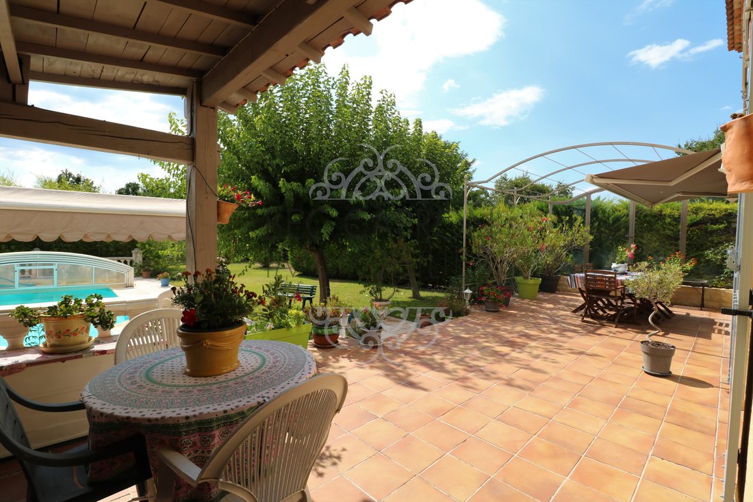 Villa in Rognes, Provence-Alpes-Côte d'Azur, France 4 - 15404726