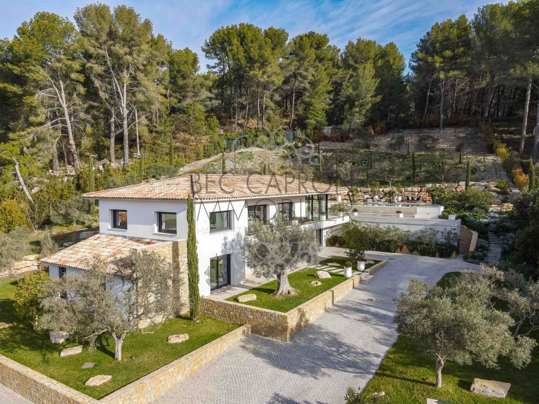 House in Granettes-Jauberte-Sainte Anne, Aix-en-Provence, France 2 - 15405987