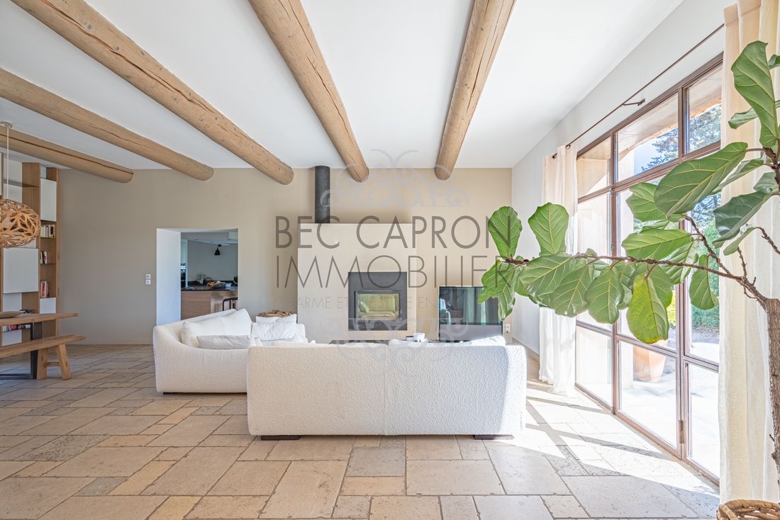 House in Granettes-Jauberte-Sainte Anne, Aix-en-Provence, France 2 - 15405814