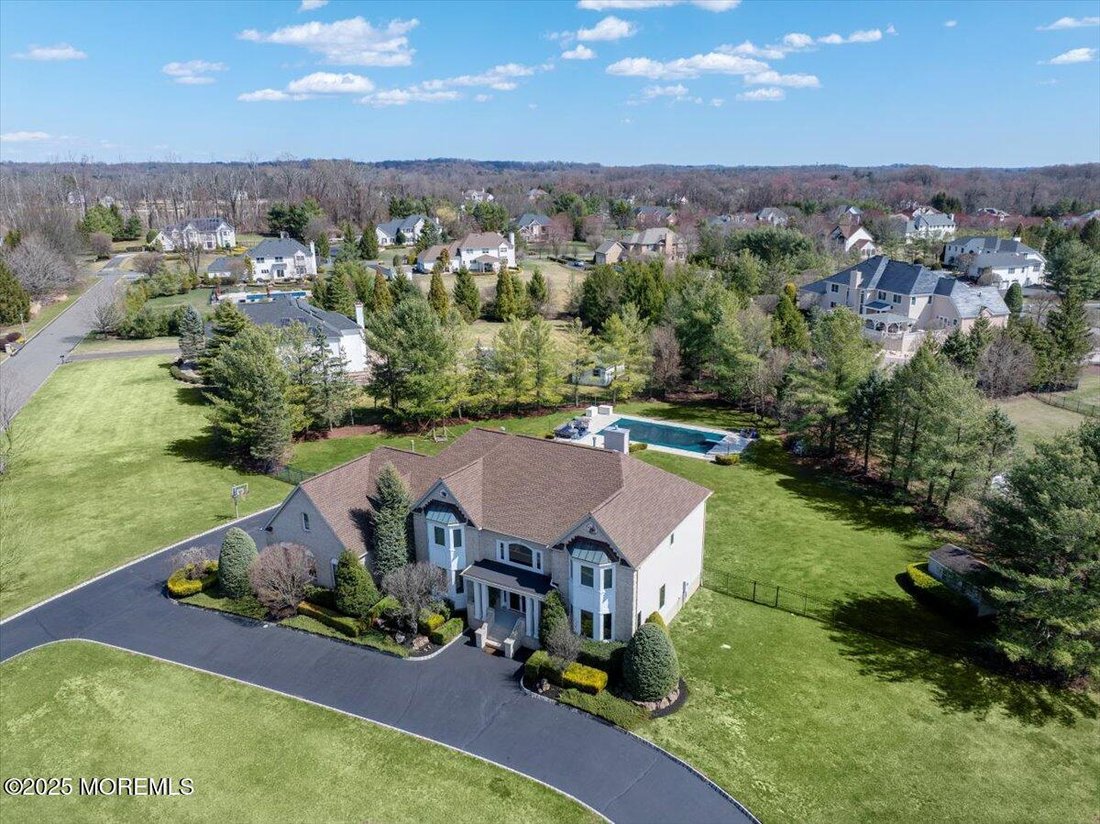 House in Marlboro Township, New Jersey, United States 3 - 15405919