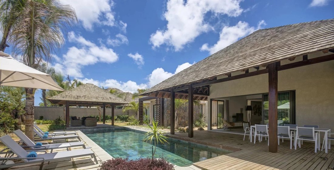 Villa in Grand Gaube, Rivière du Rempart District, Mauritius 2 - 15409578