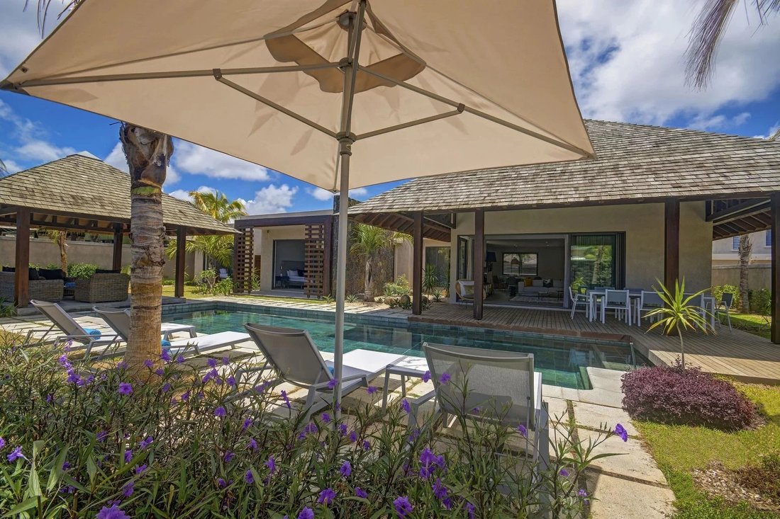Villa in Grand Gaube, Rivière du Rempart District, Mauritius 3 - 15409578