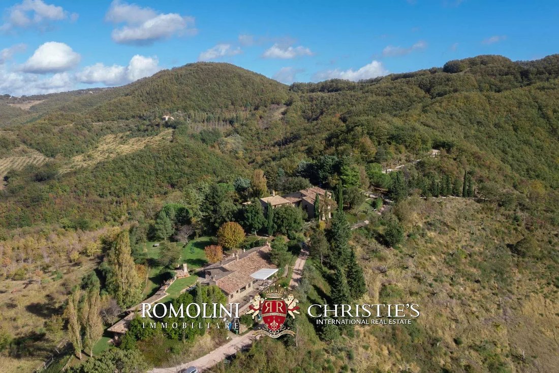 Villa en San Damiano, Umbría, Italia 2 - 13589116