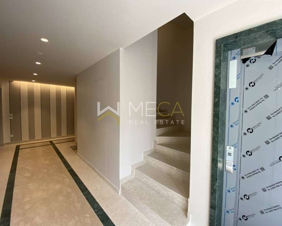 Apartment in Desenzano Centro, Desenzano del Garda, Lombardy 4 - 15407756