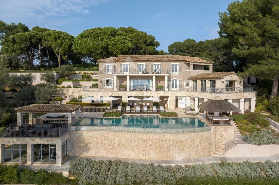 Villa in Cannes, Provence-Alpes-Côte d'Azur, France 1 - 15204642