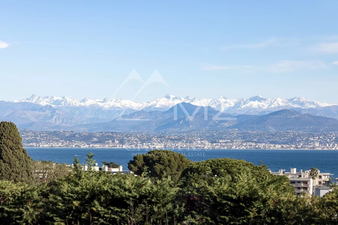 Villa in Antibes, Provence-Alpes-Côte d'Azur, France 4 - 15203788
