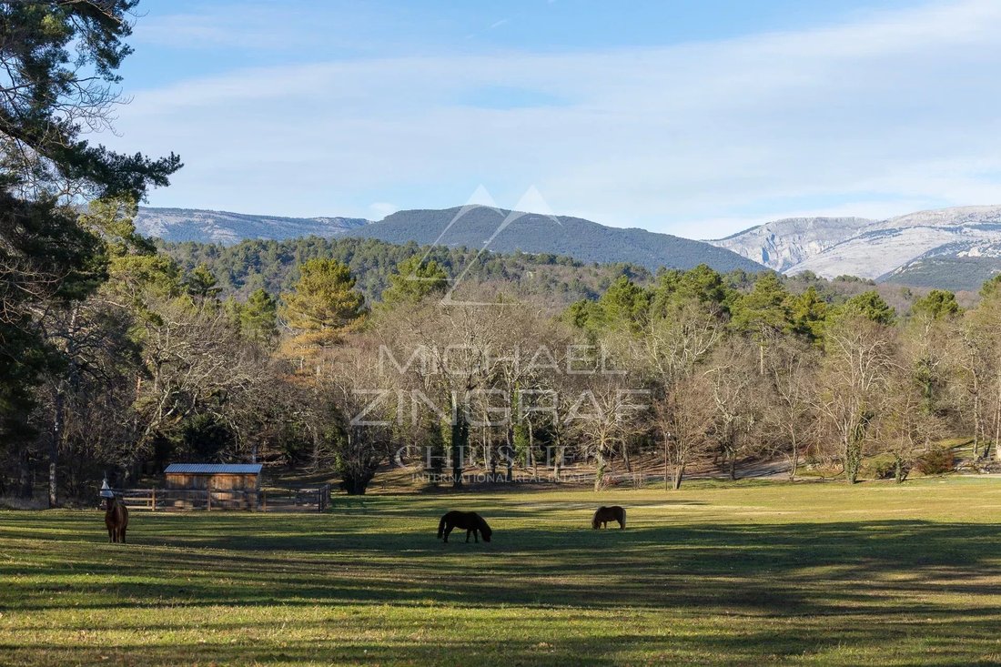 Villa in Montauroux, Provence-Alpes-Côte d'Azur, France 2 - 15204751