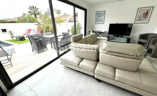 House in Cooperative, Agde, France 1