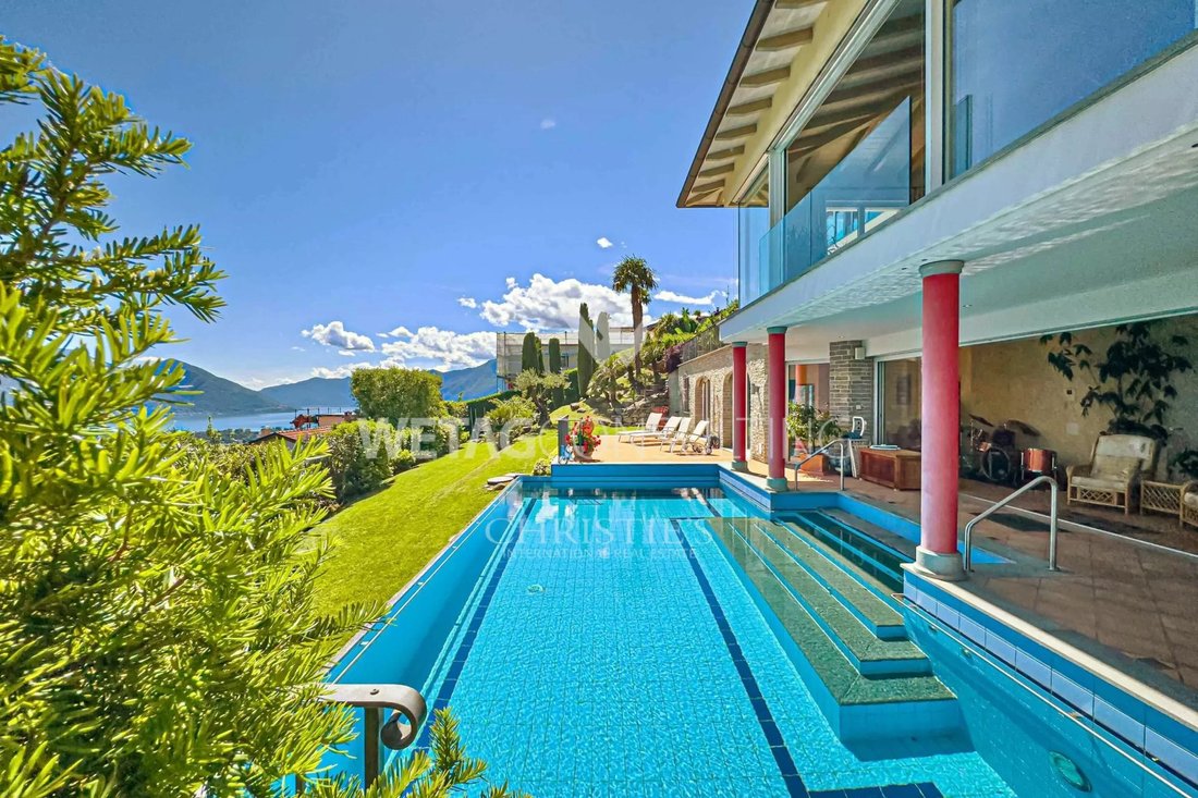Villa in Brione sopra Minusio, Ticino, Switzerland 1 - 15202764
