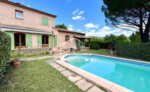 House in Saint-Pantaleon, Provence-Alpes-Côte d'Azur, France 1