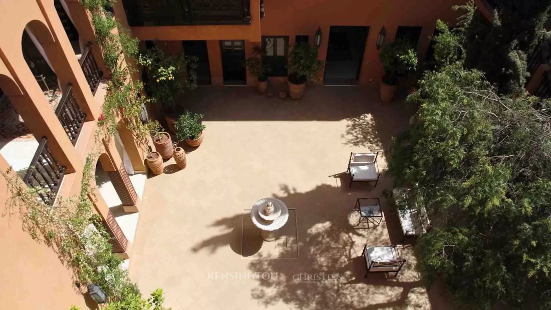 Villa in Mechouar-Kasbah, Marrakesh-Safi, Morocco 3 - 12276912