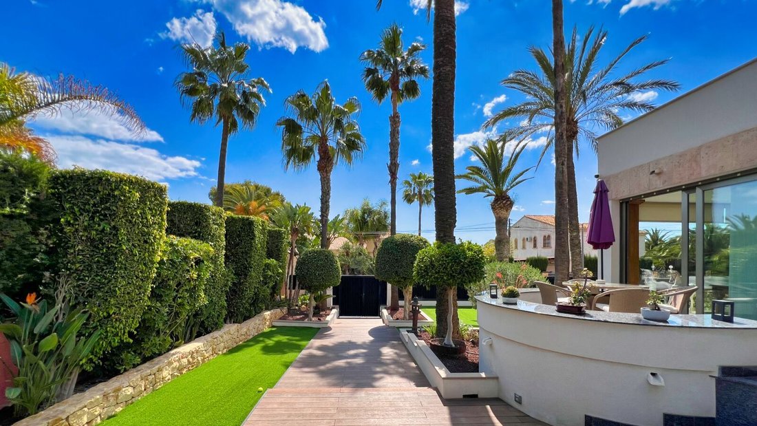 Villa in Benidorm, Valencian Community, Spain 5 - 15406496